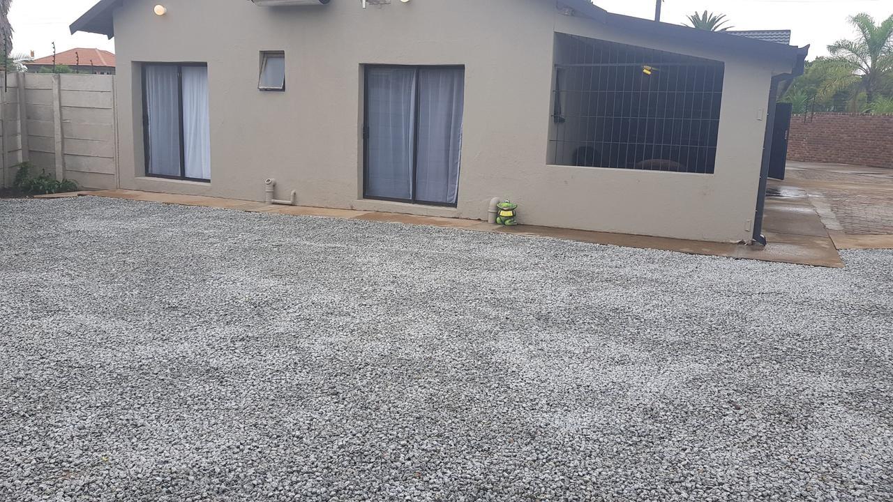 Favour Guest House Polokwane Exterior foto